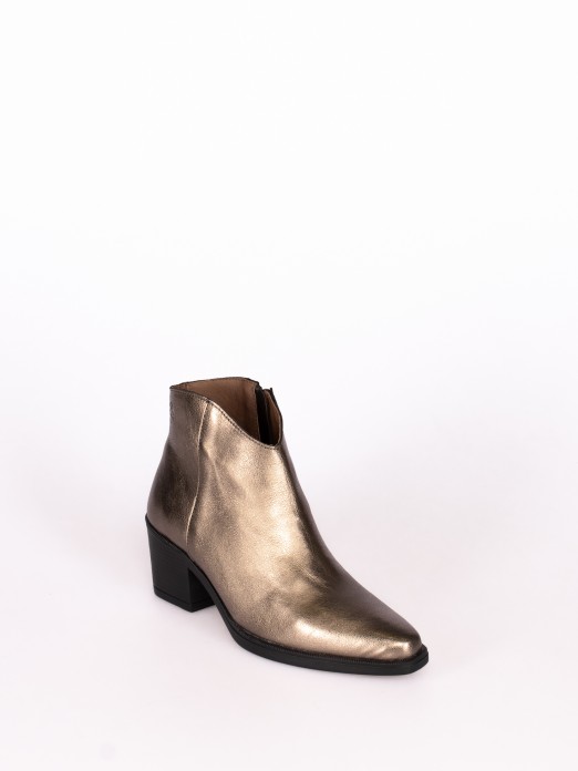 Short Ankle Boot in Metallic Leather