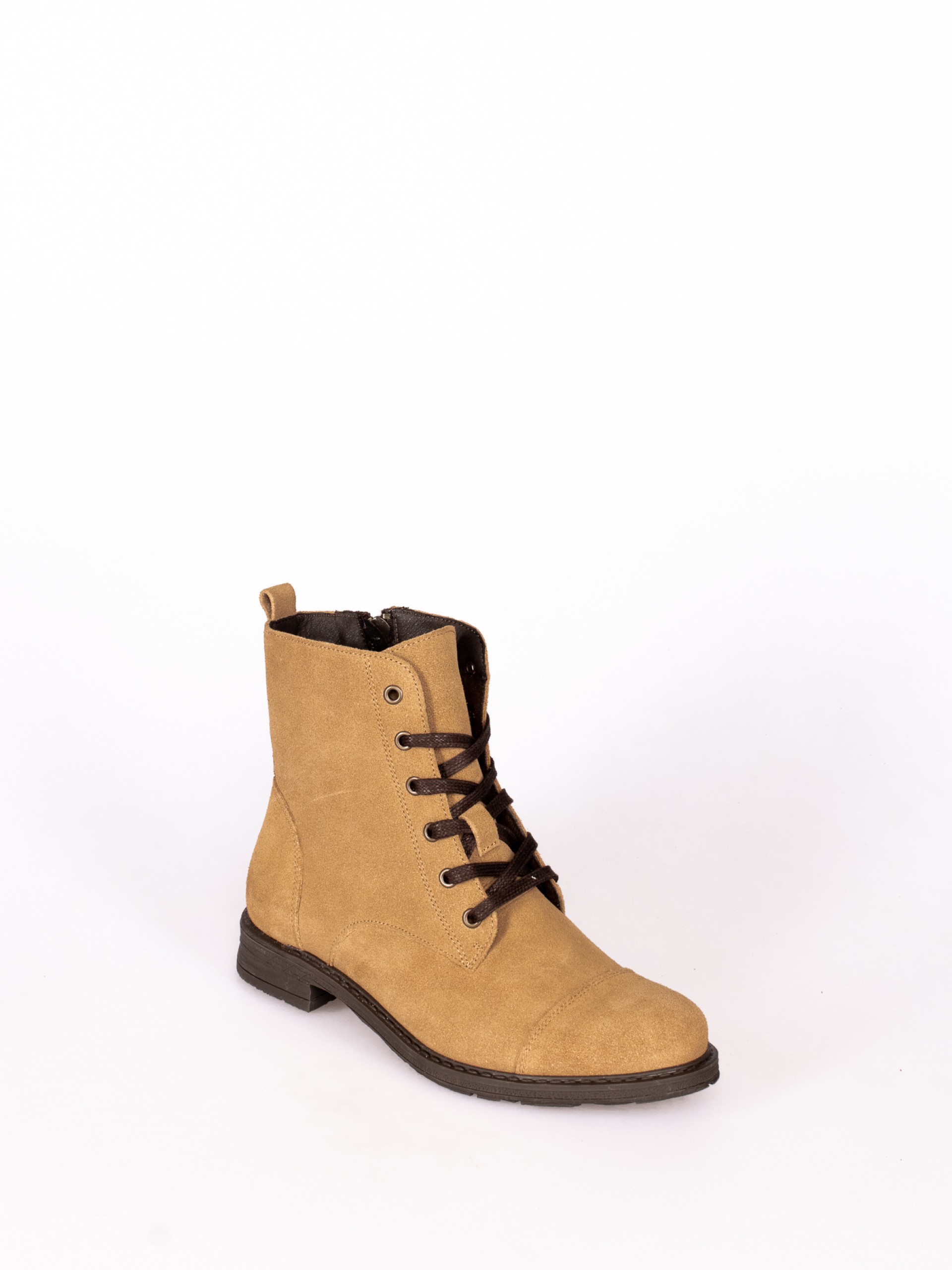 Botim Atacadores em Camurça