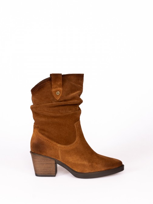 Mid-Calf Texan Boot in Suede