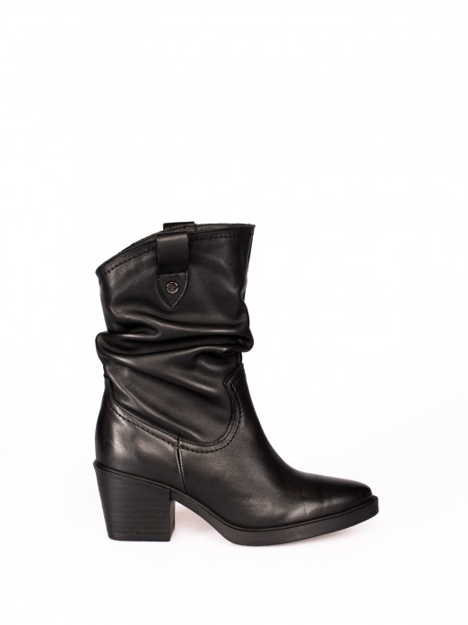 Mid-Calf Texan Boot in Leather