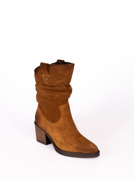 Mid-Calf Texan Boot in Suede