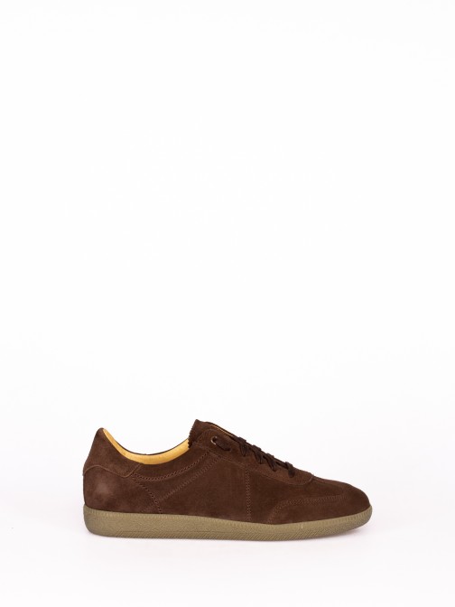 Suede Sports Shoe