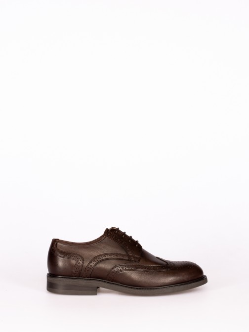 Smooth Leather Shoe, ideal for men who prefer more