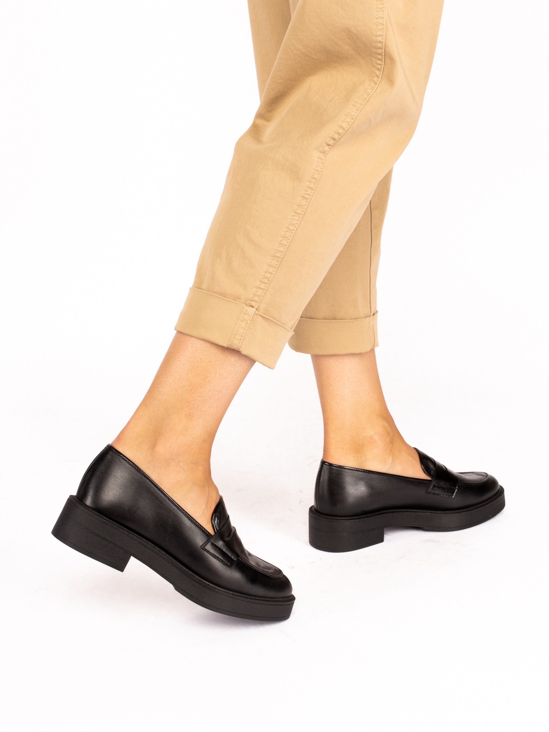 Classic Moccasin with High Sole in Leather