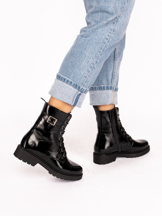 Military Ankle Boot in Laminated leather