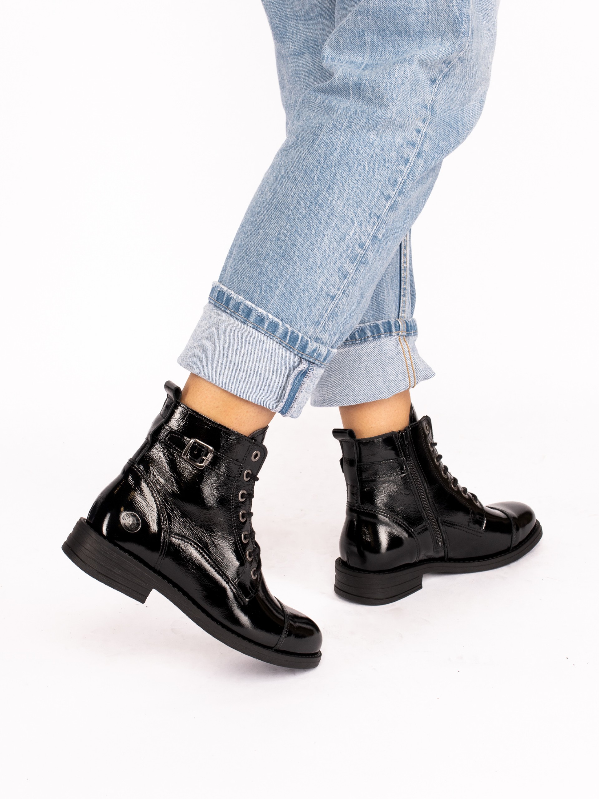 Military Ankle Boot in Laminated leather