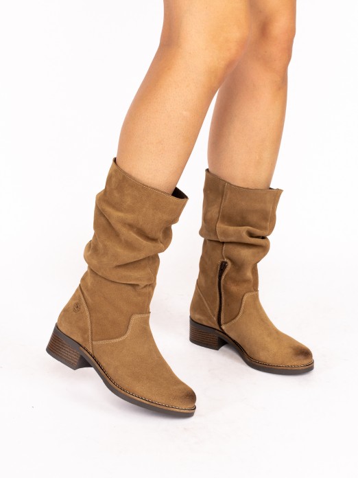 Mid-Calf Boot in Suede