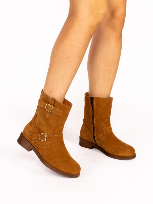 Low Biker Boots in Suede with Buckles