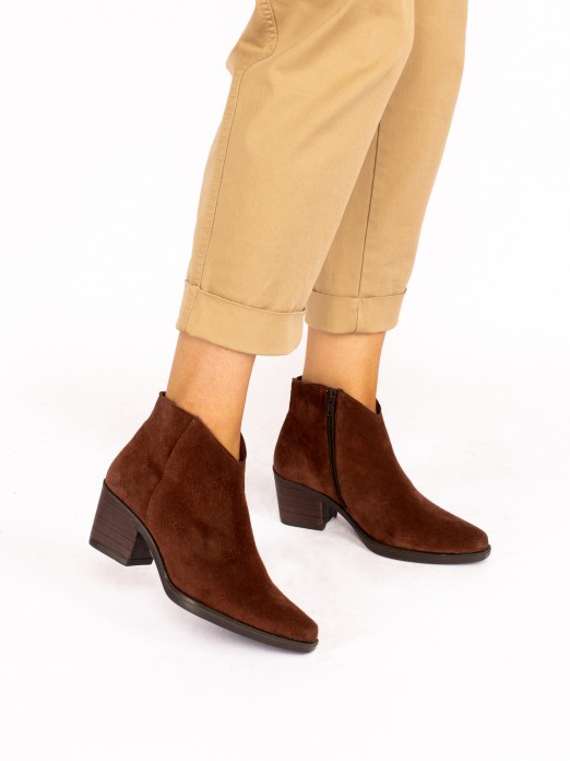 Short Ankle Boot in Suede