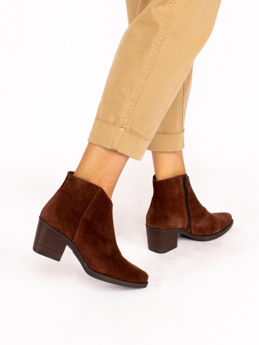 Short Ankle Boot in Suede