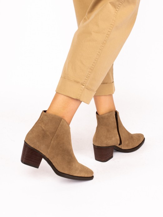 Short Ankle Boot in Suede