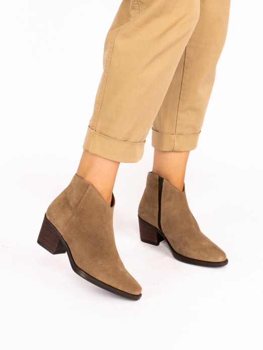 Short Ankle Boot in Suede