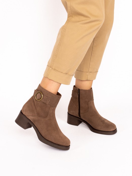 Heeled Ankle Boot in Suede