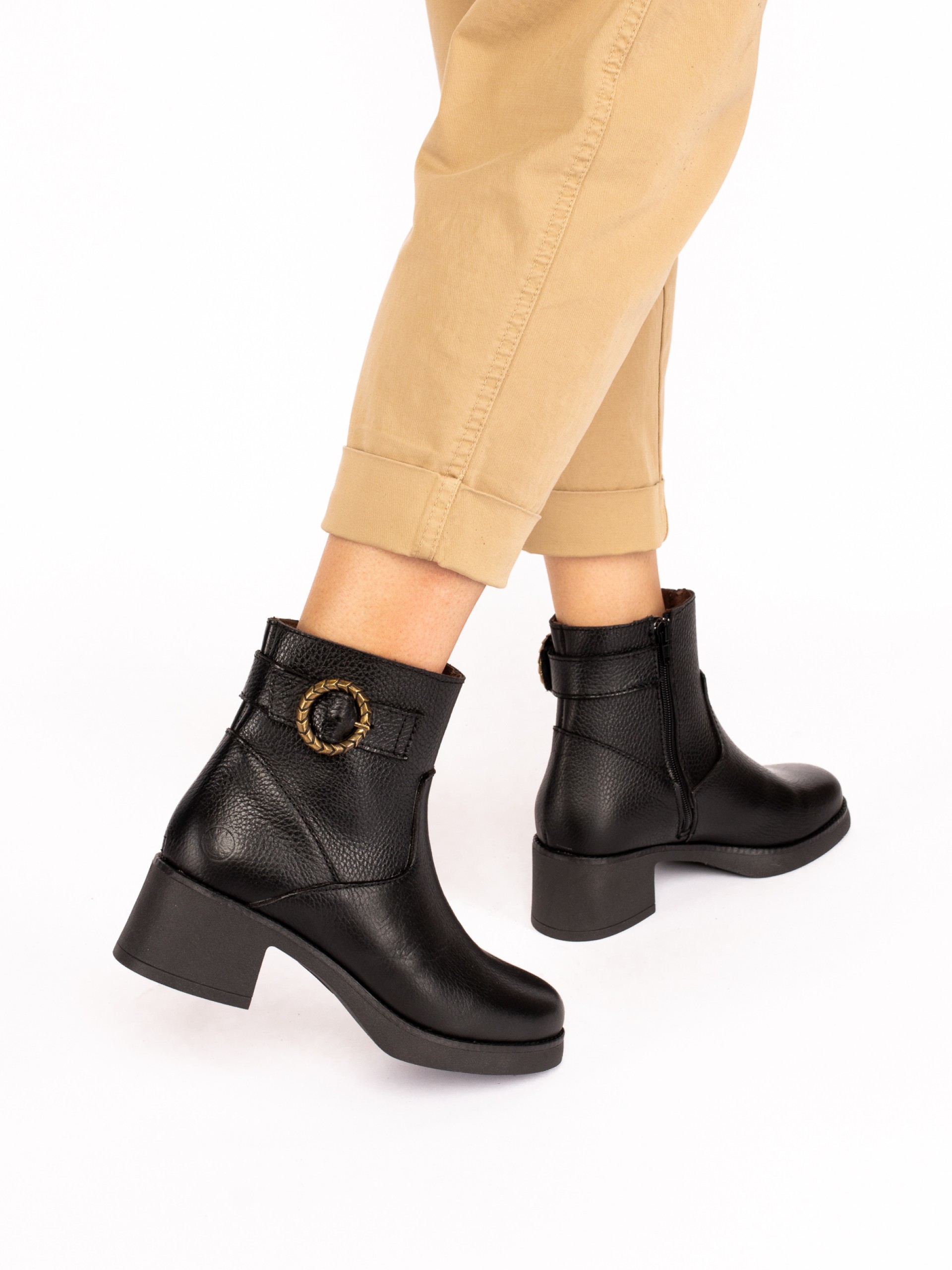 Heeled Ankle Boot in Leather