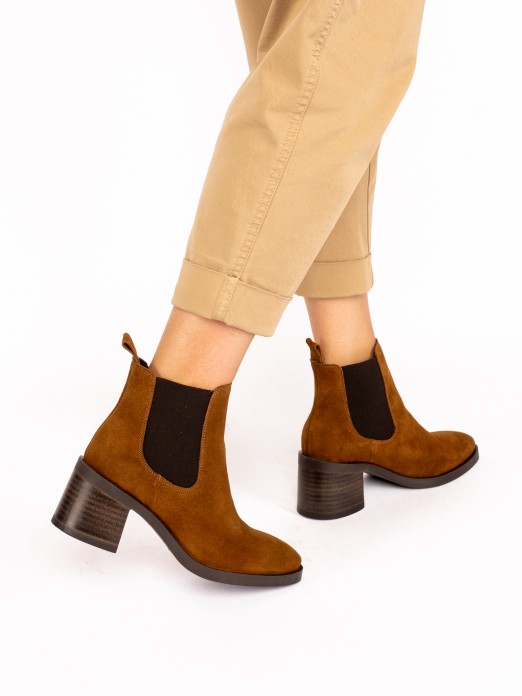 Suede Elastic Heel Ankle Boot