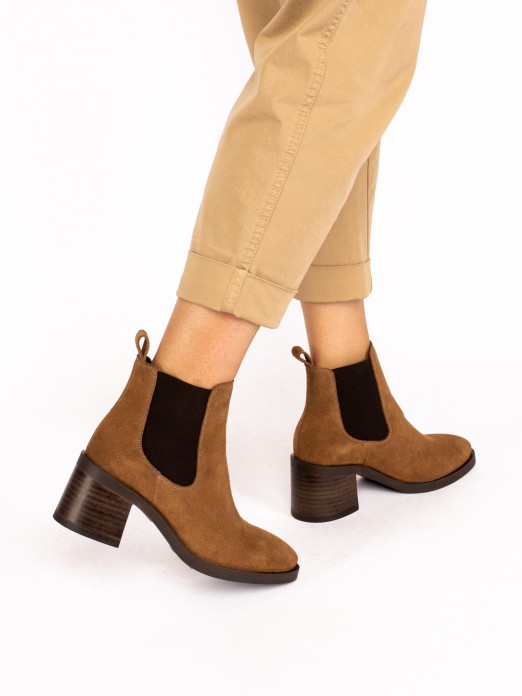 Suede Elastic Heel Ankle Boot