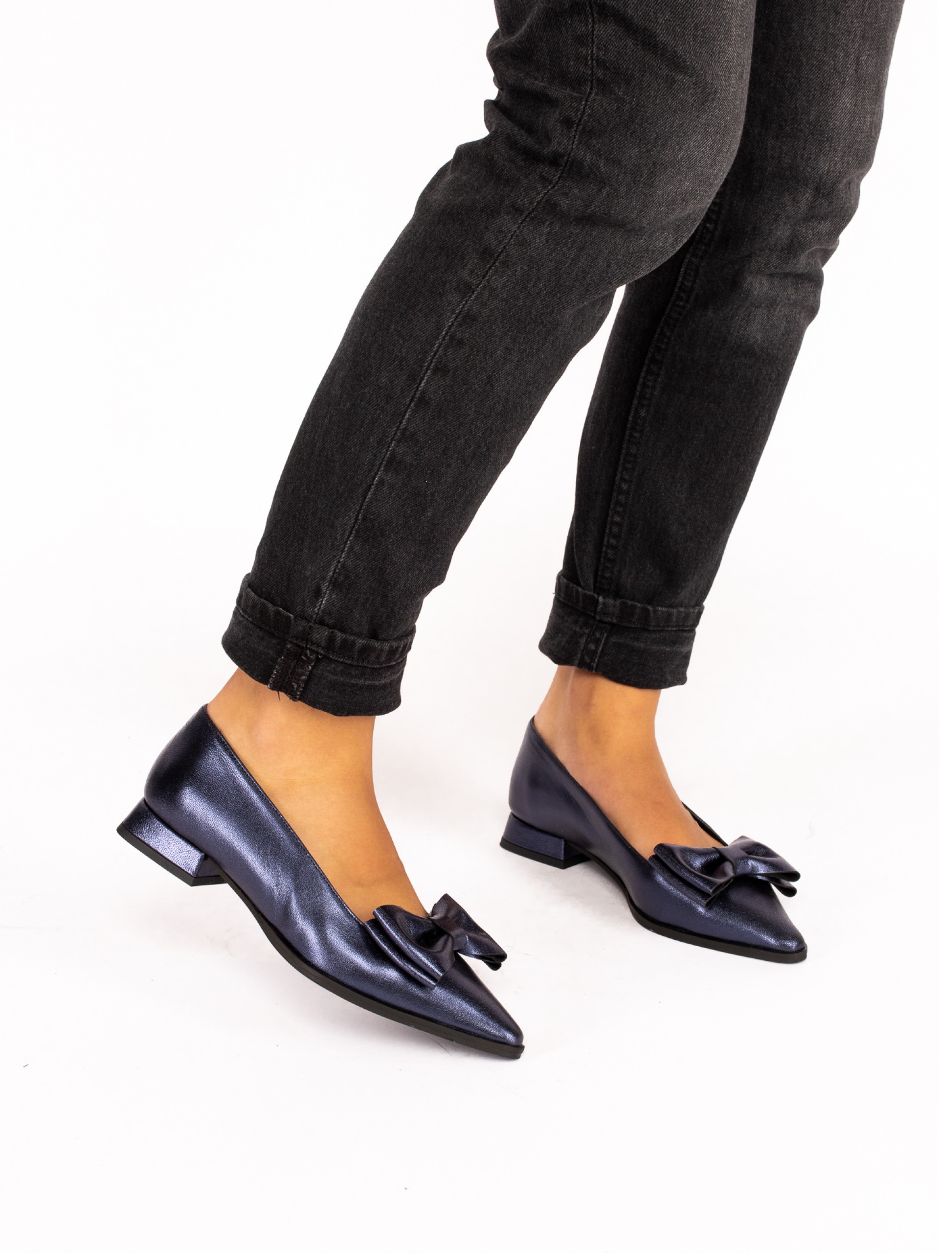 Metallic Leather Bow Shoe