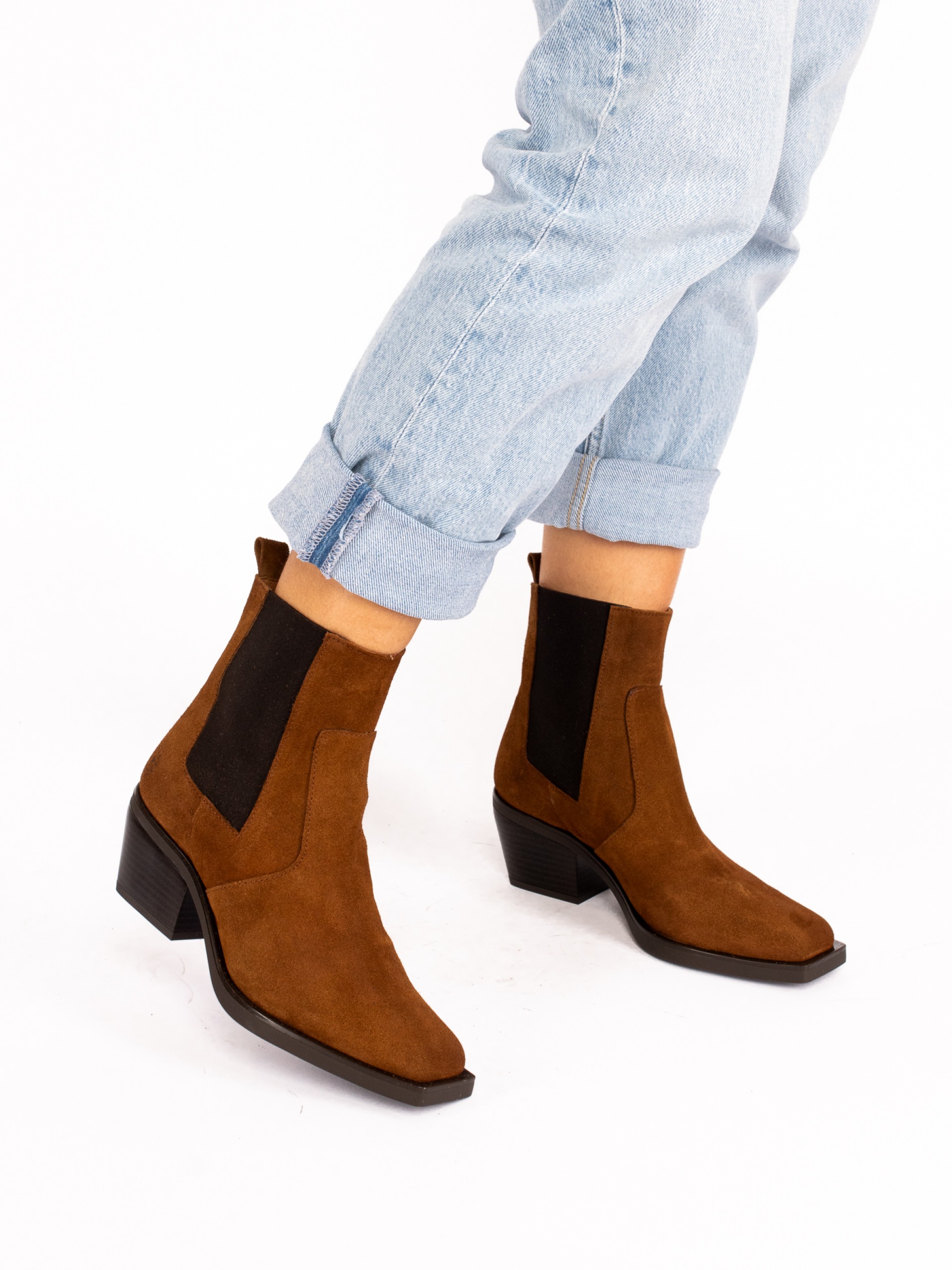 Heeled Ankle Boots with Elastic in Suede
