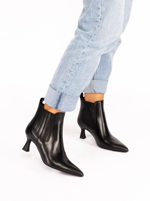 Leather Boot with Covered Elastic and Heel