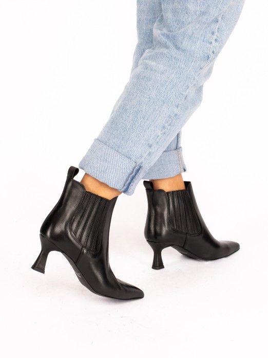 Leather Boot with Covered Elastic and Heel