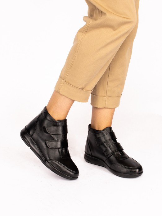 Comfort ankle boots with Velcro