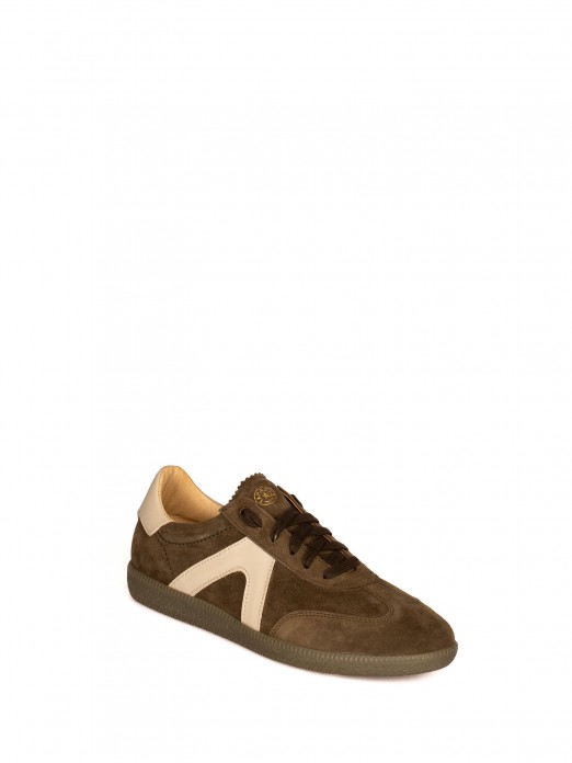 Sports Shoe in Suede