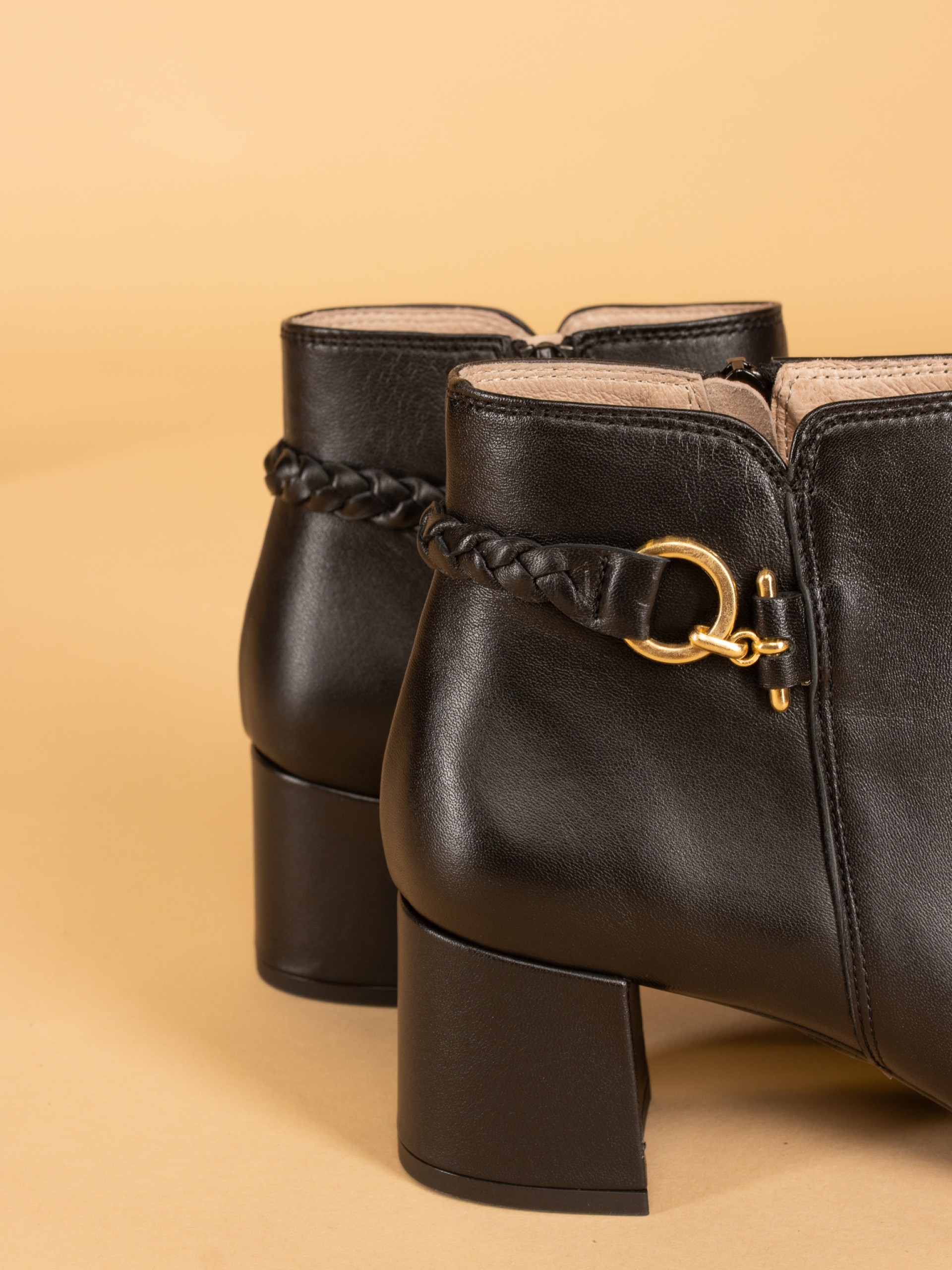 Sofia Costa Short mid-heel Ankle Boot