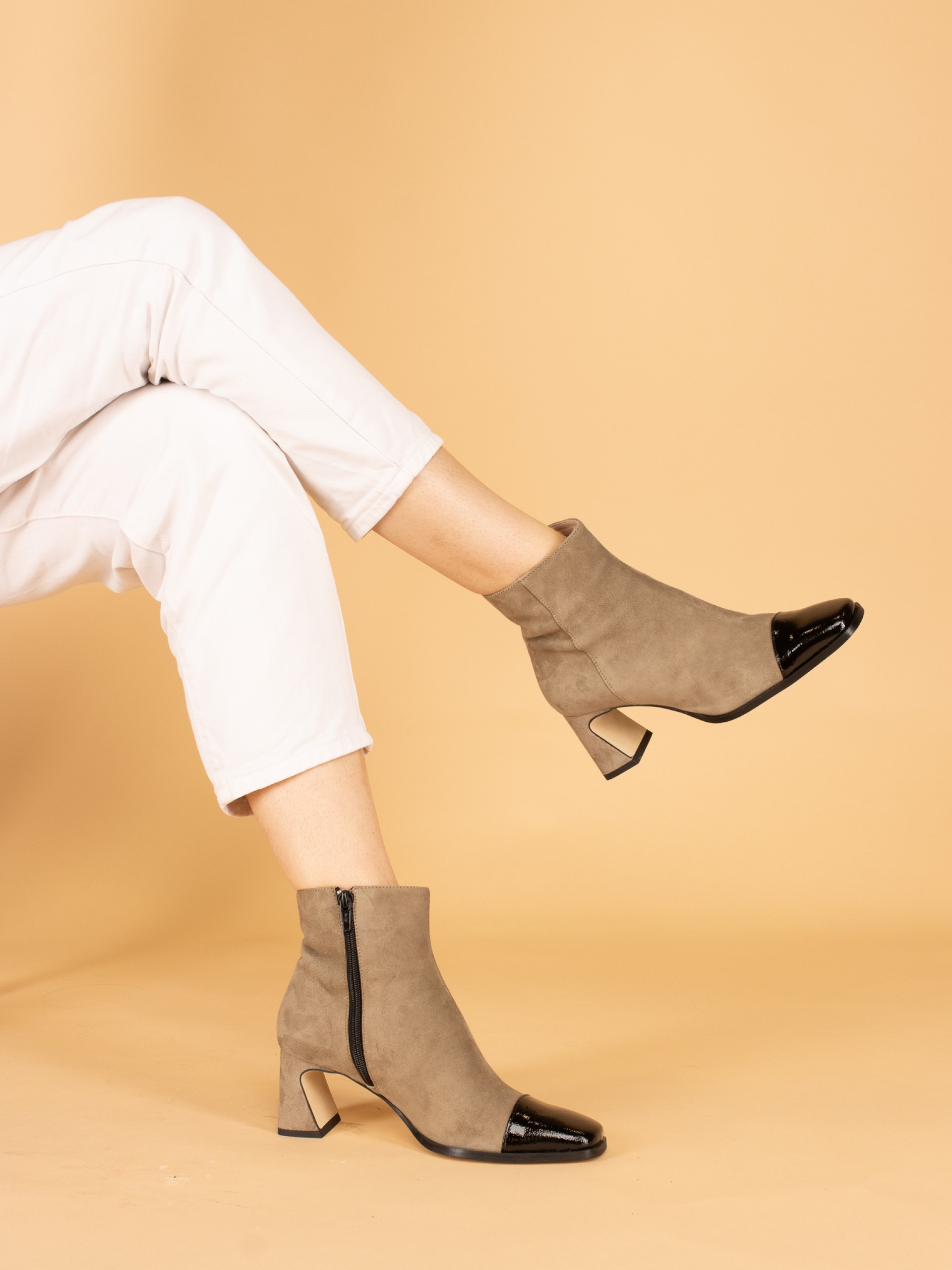 Sofia Costa Mid-heel Ankle Boot