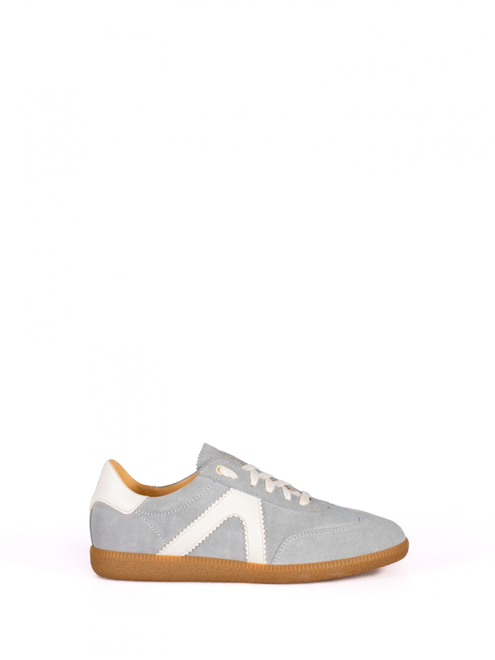 Suede Sports Shoe