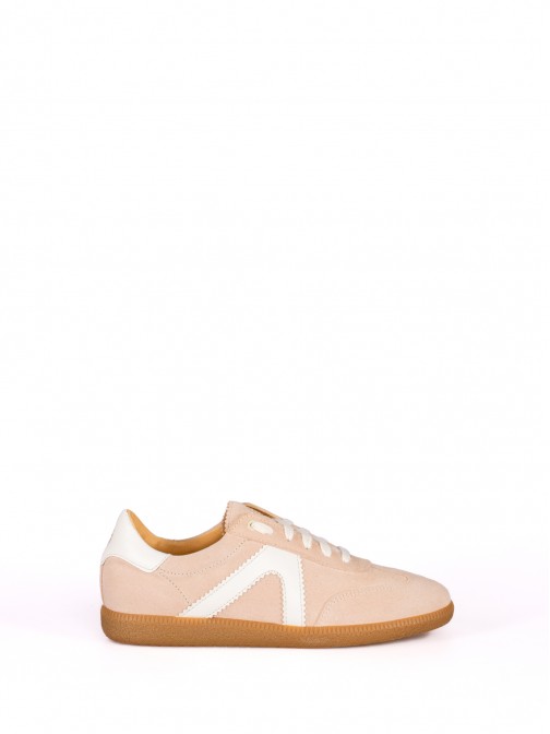 Suede Sports Shoe