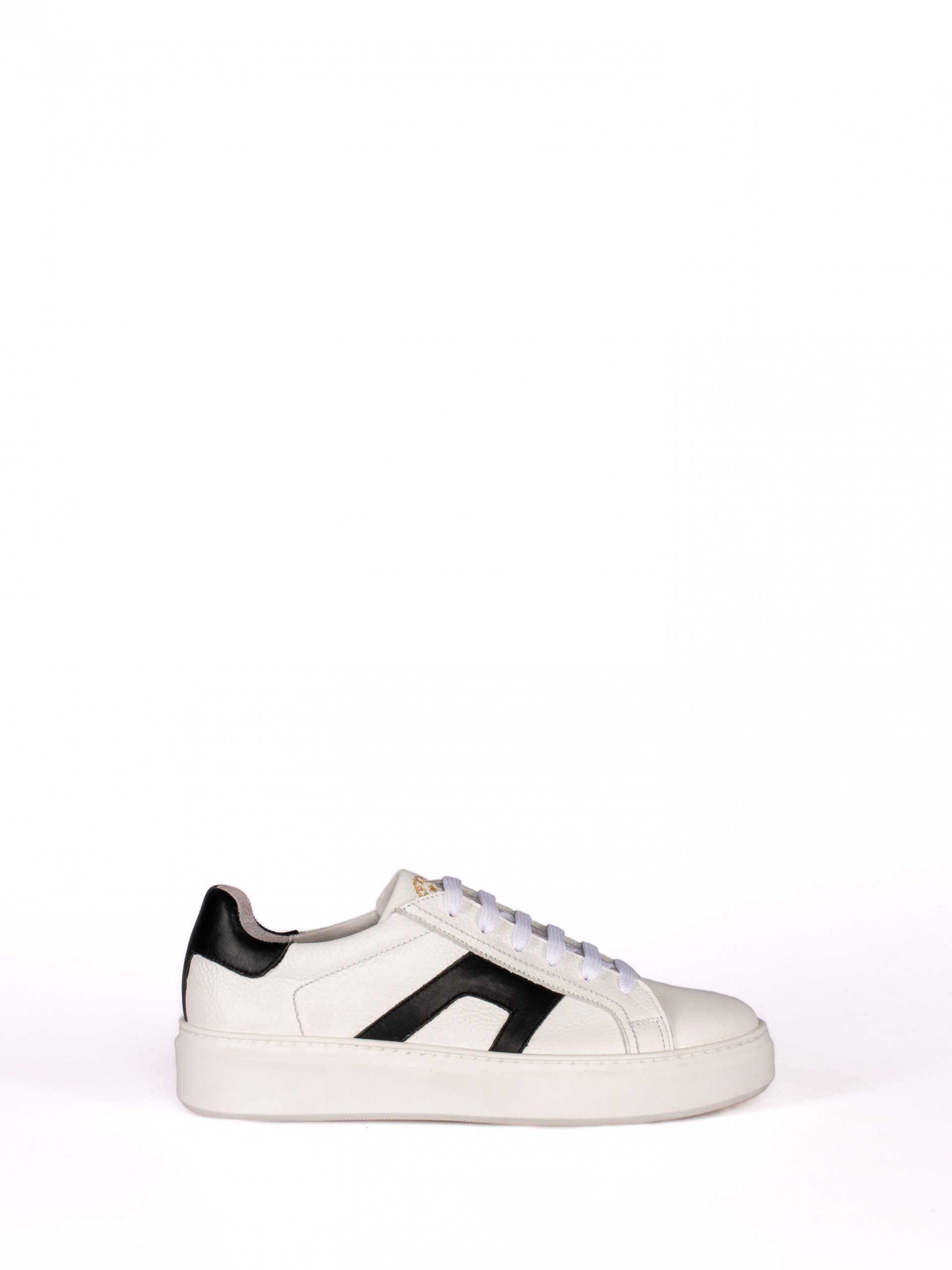 Leather Sports Shoe with Application