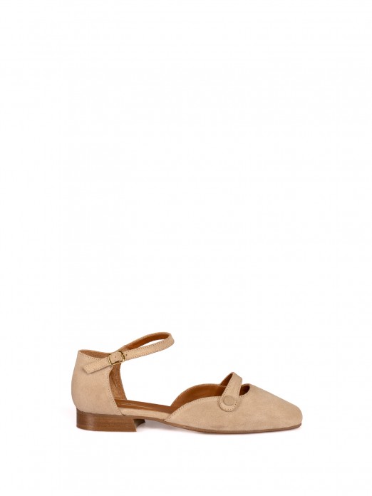 Suede button detail shoe