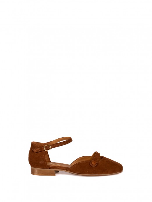 Suede button detail shoe