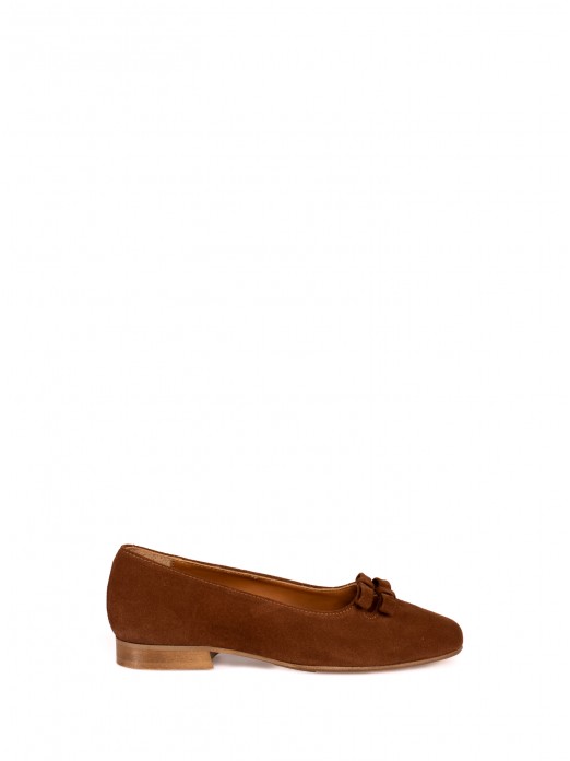 Sabrina with suede bows