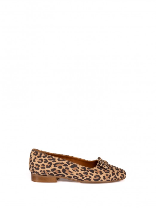 Flat shoes with bows in Animal Print Pattern