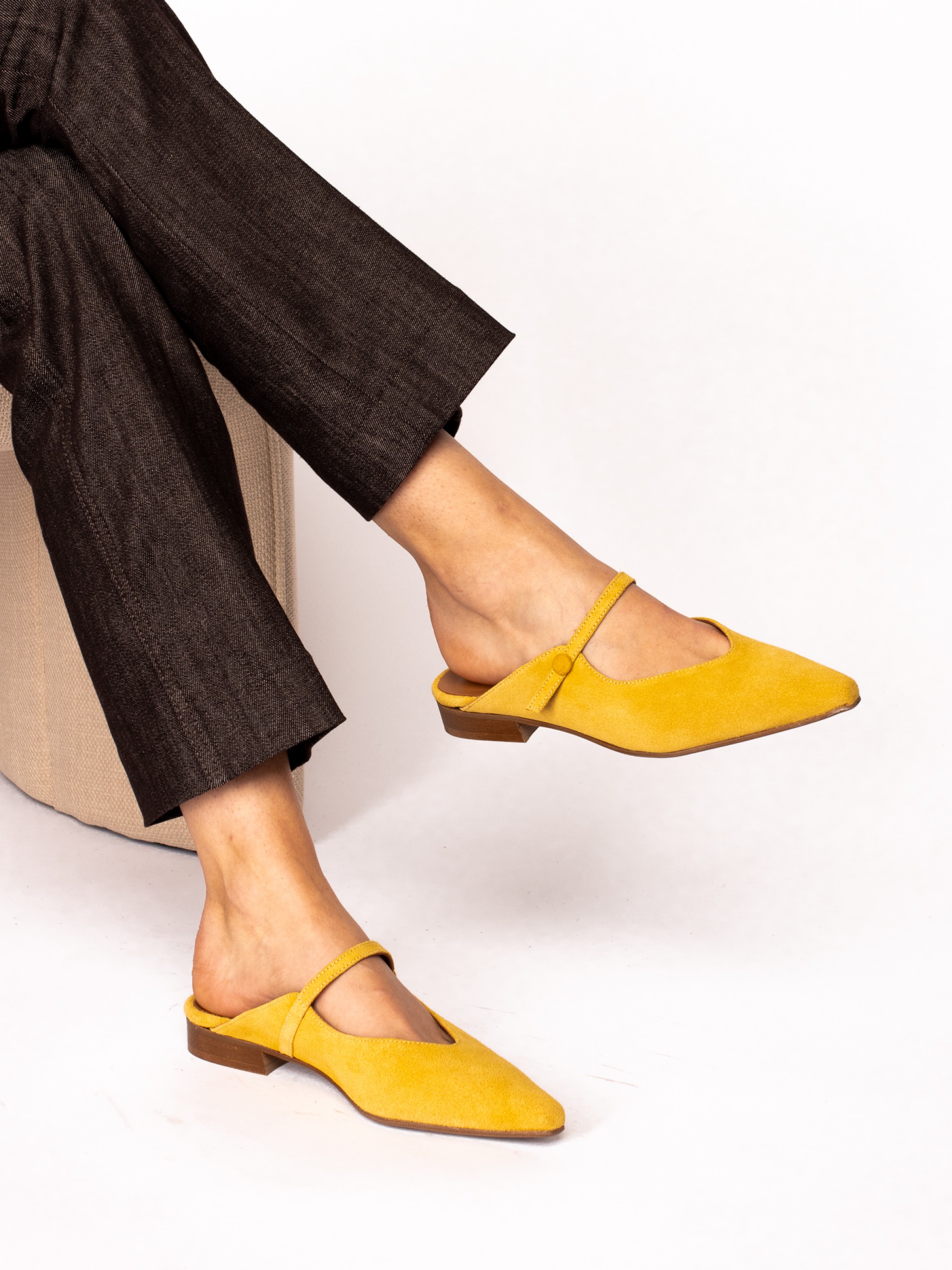Suede mule with Button