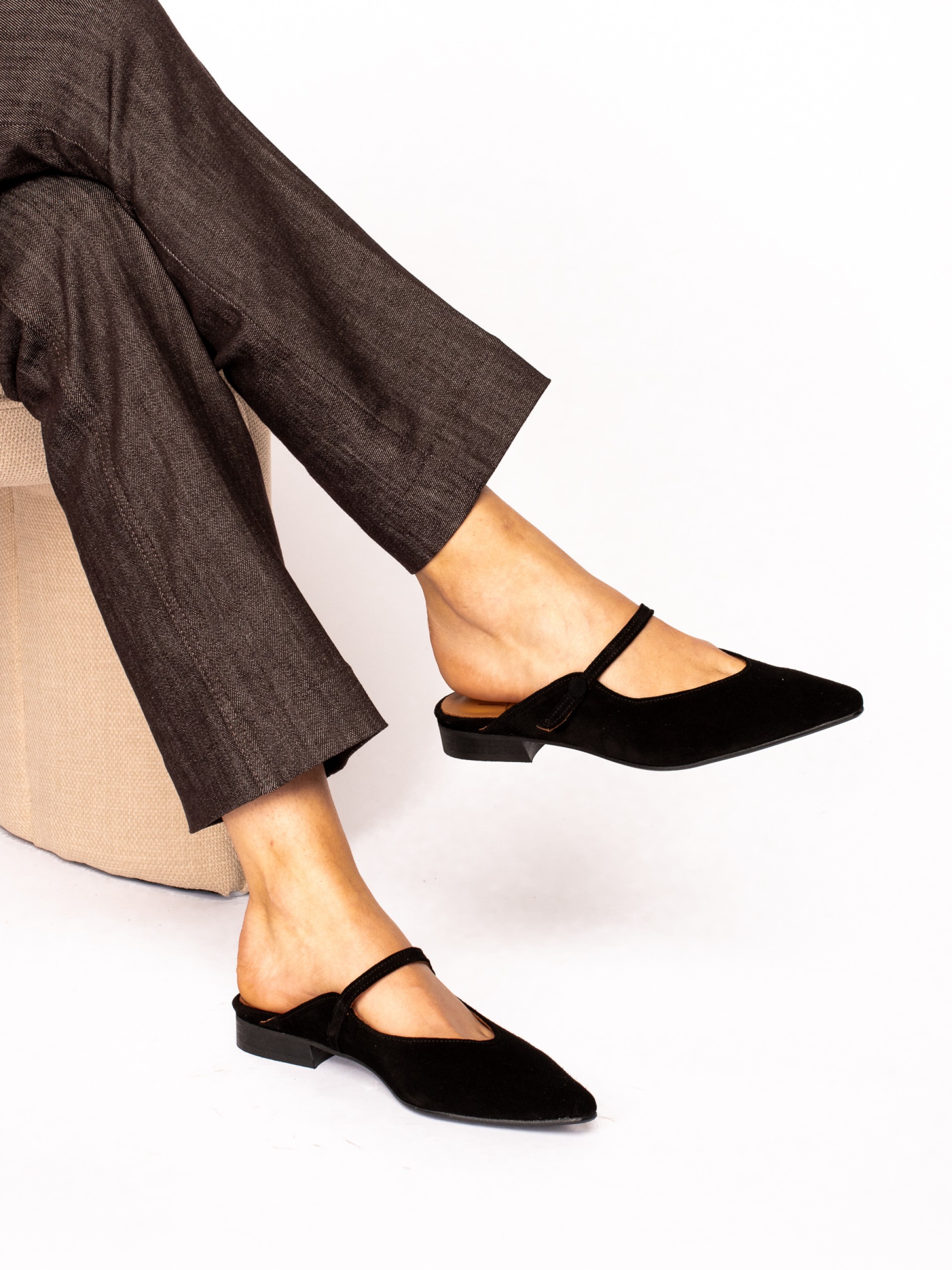 Suede mule with Button