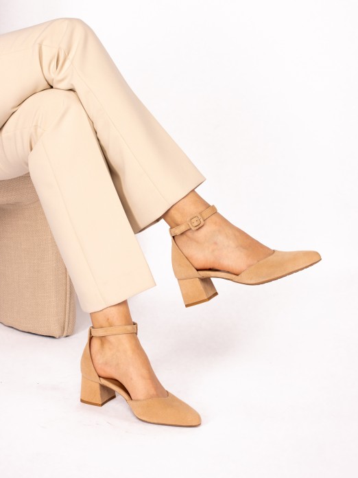 Suede Medium Heel Shoe