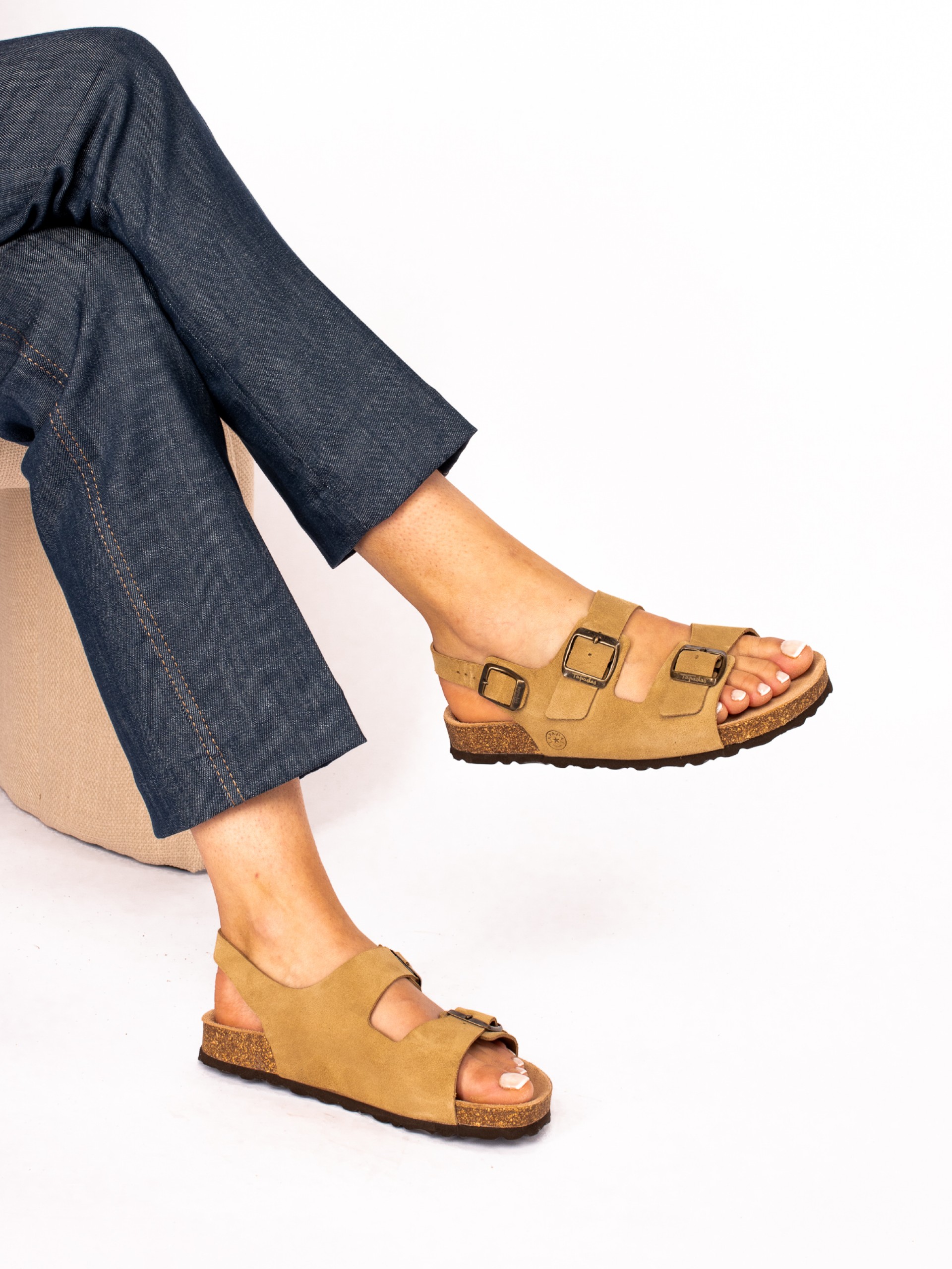 Sandália Bio com Fivelas em Camurça