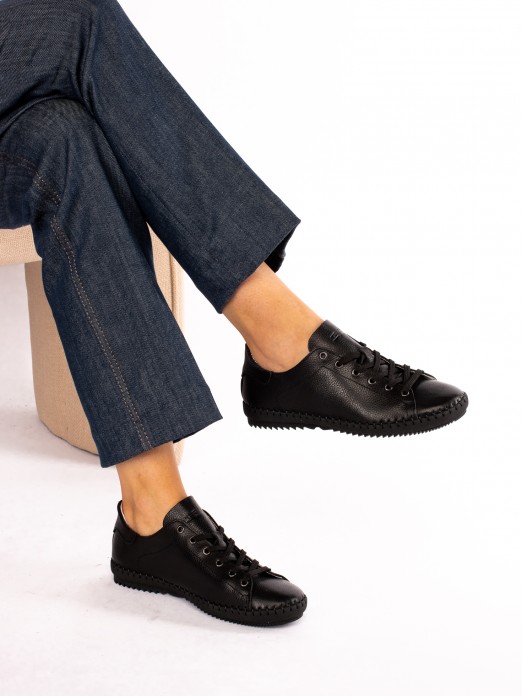 Sports Shoe in
 Leather
