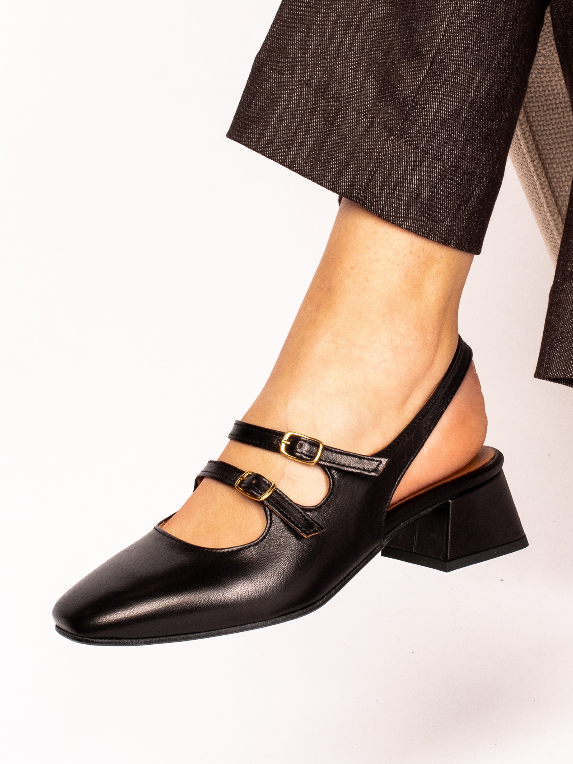 Mary Jane in Leather