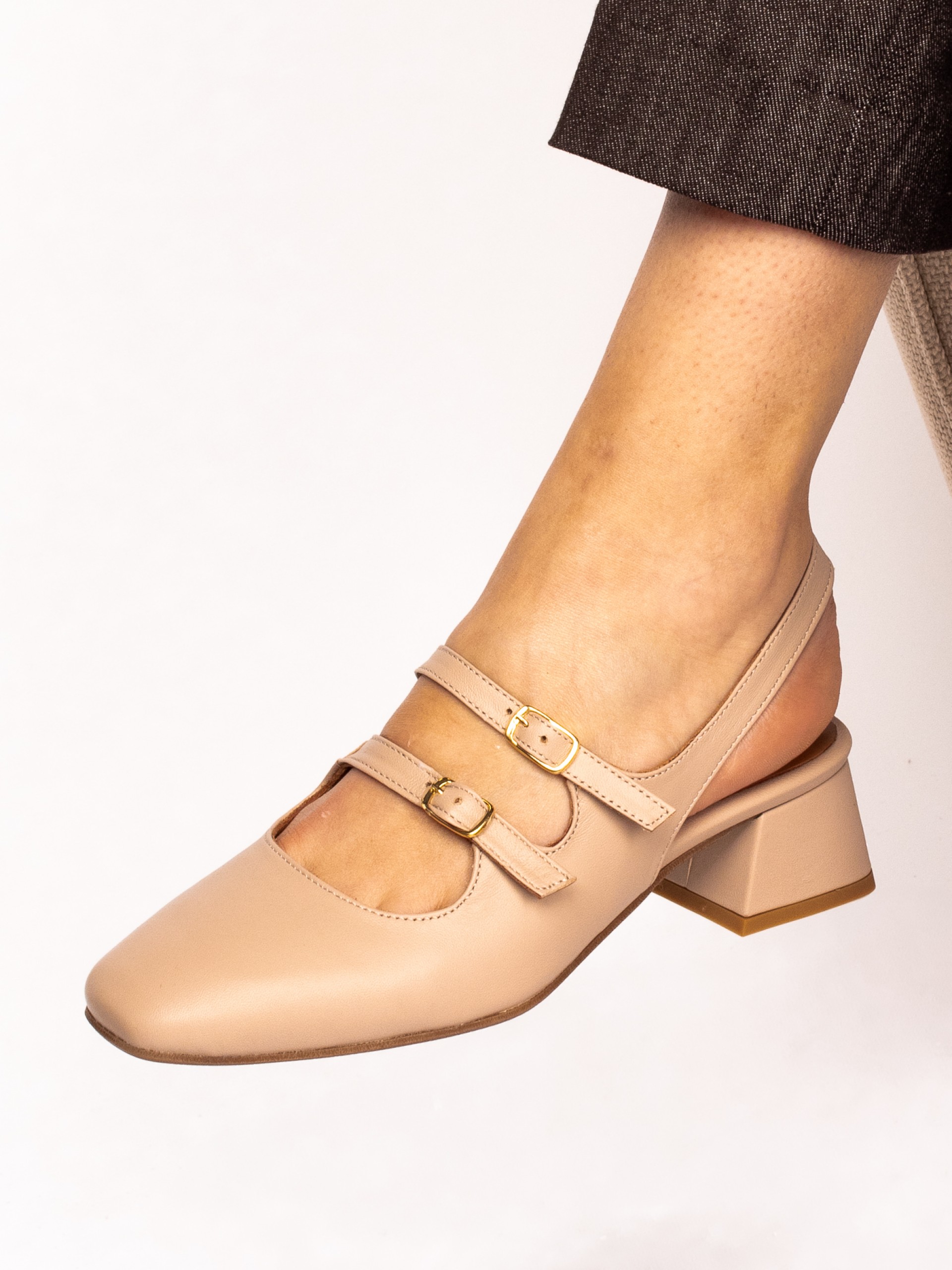 Mary Jane in Leather