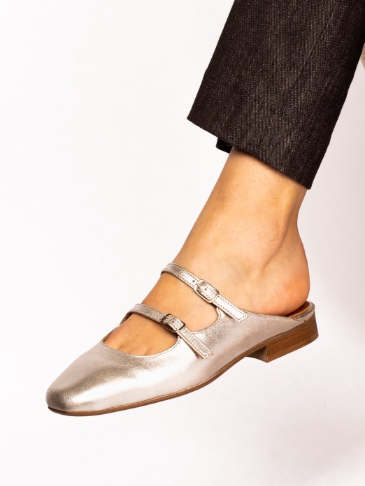 Mule estilo Mary Jane em Pele Laminada