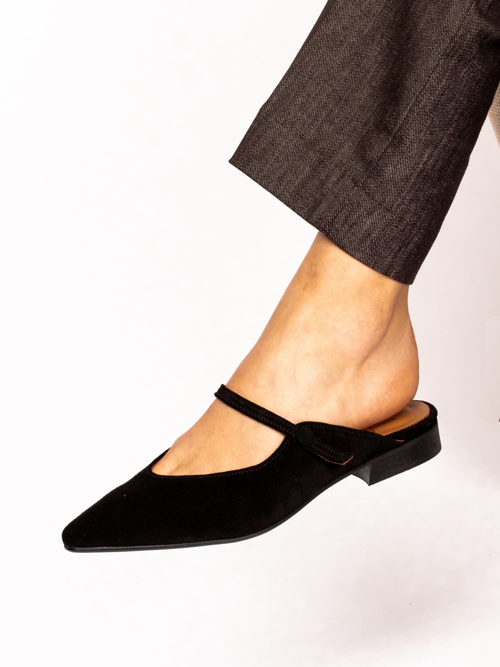 Suede mule with Button