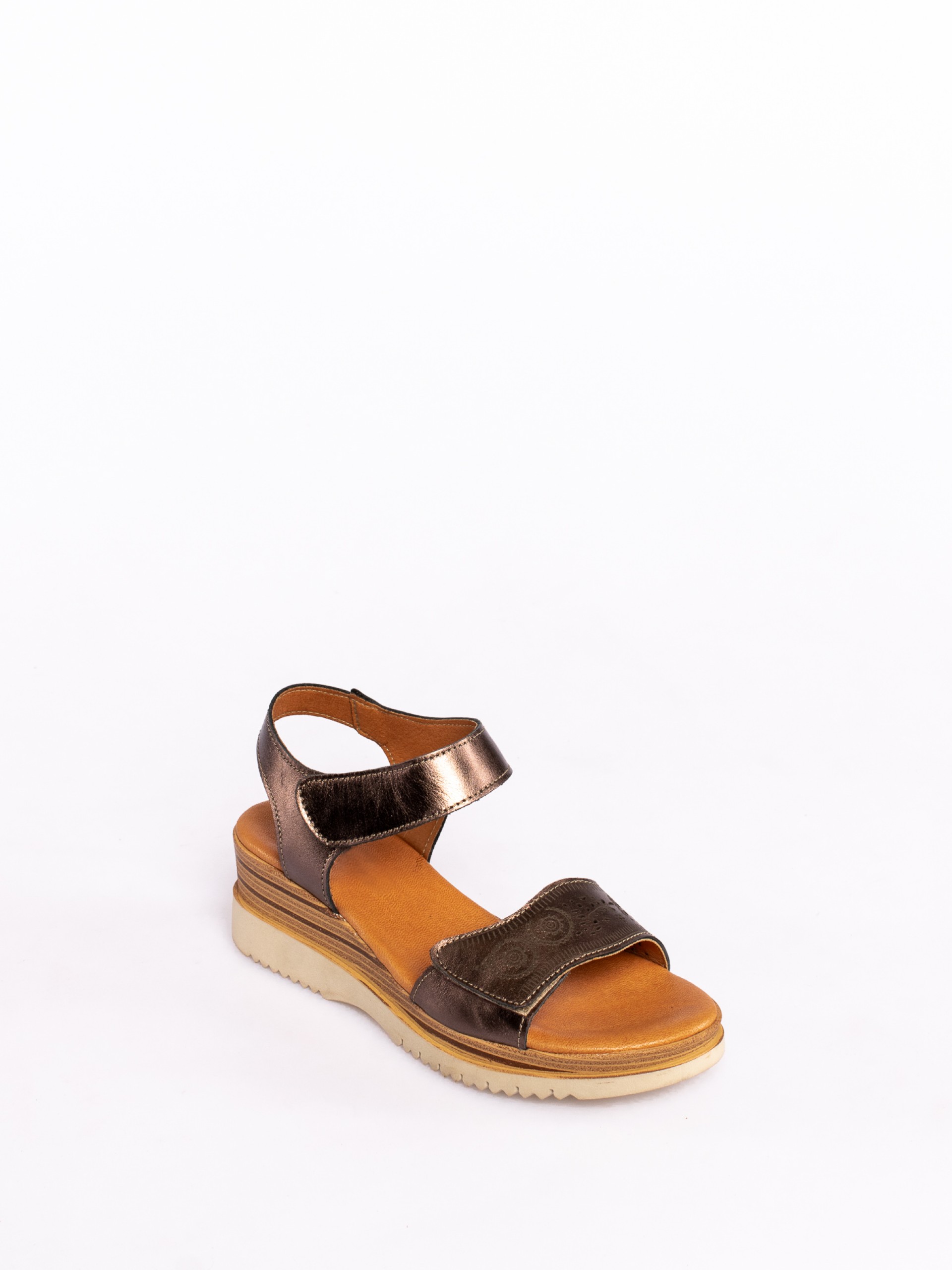 Sandália em Pele com Fecho Velcro