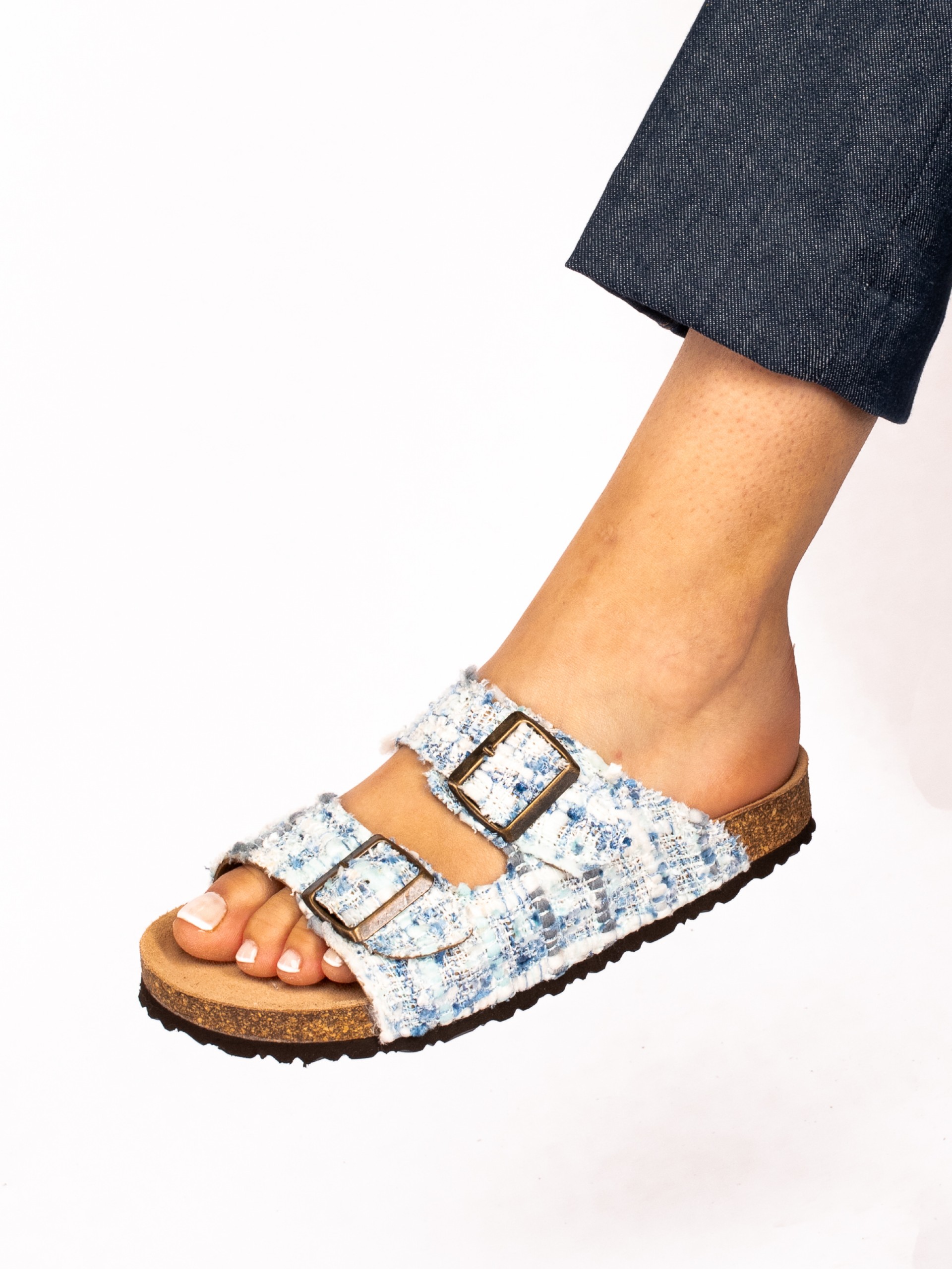 Chinela Bio com Fivelas em Textil