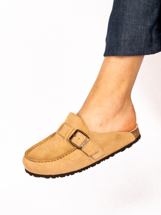 Clogs em Camura com Fivela