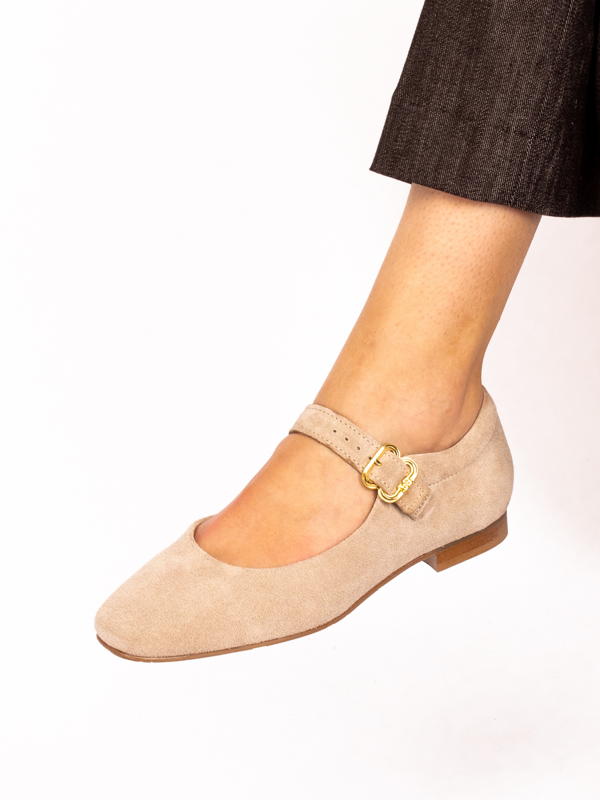 Mary Jane com fivela em Camurça