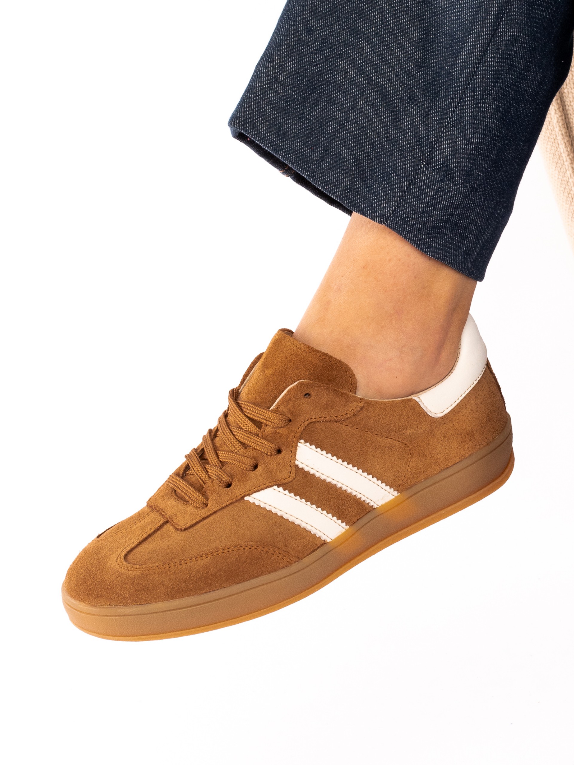 Suede High Sole Sports Shoe