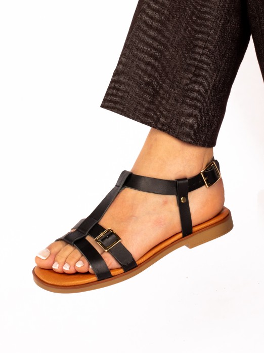 Sandlias com Fivela em Pele